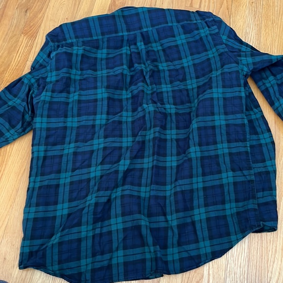 Uniqlo button down shirt - Picture 3 of 3